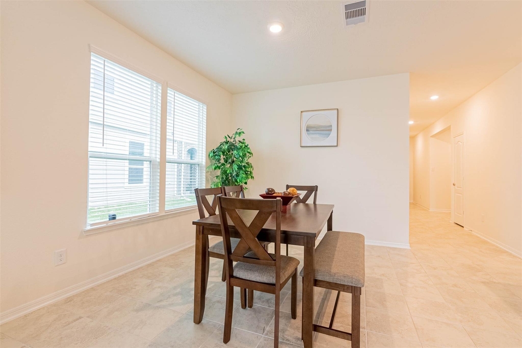 2114 Damasi Ln - Photo 17
