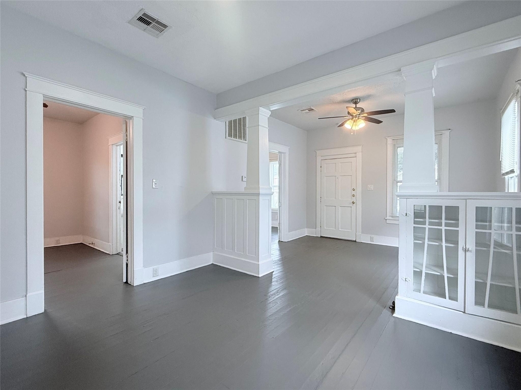 1924 26th Street - Photo 9