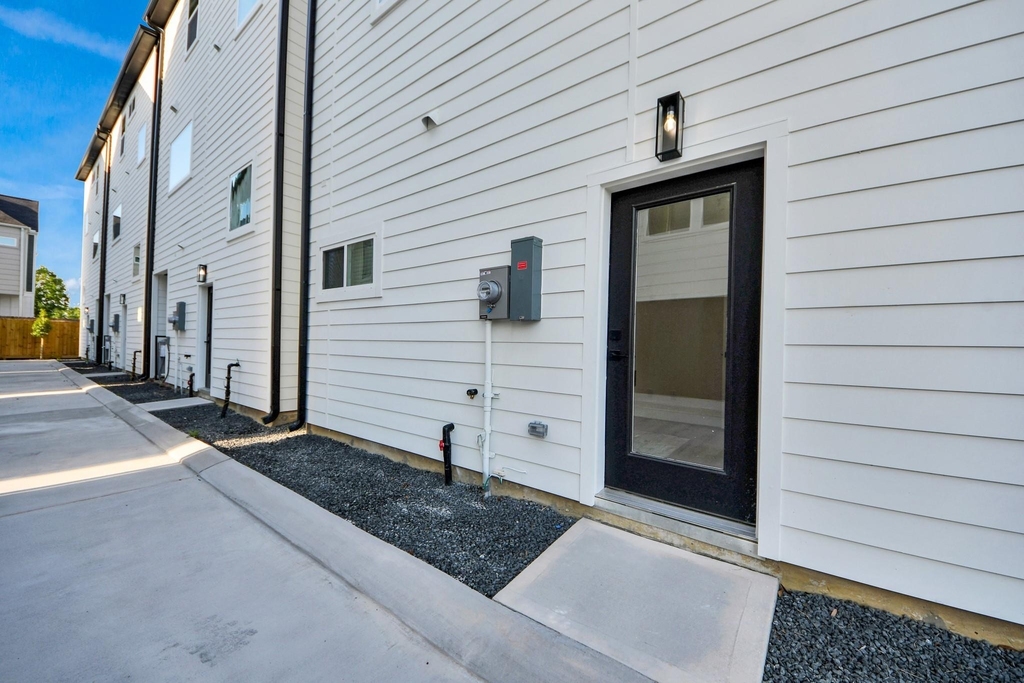 7723 Hammerly Boulevard - Photo 39