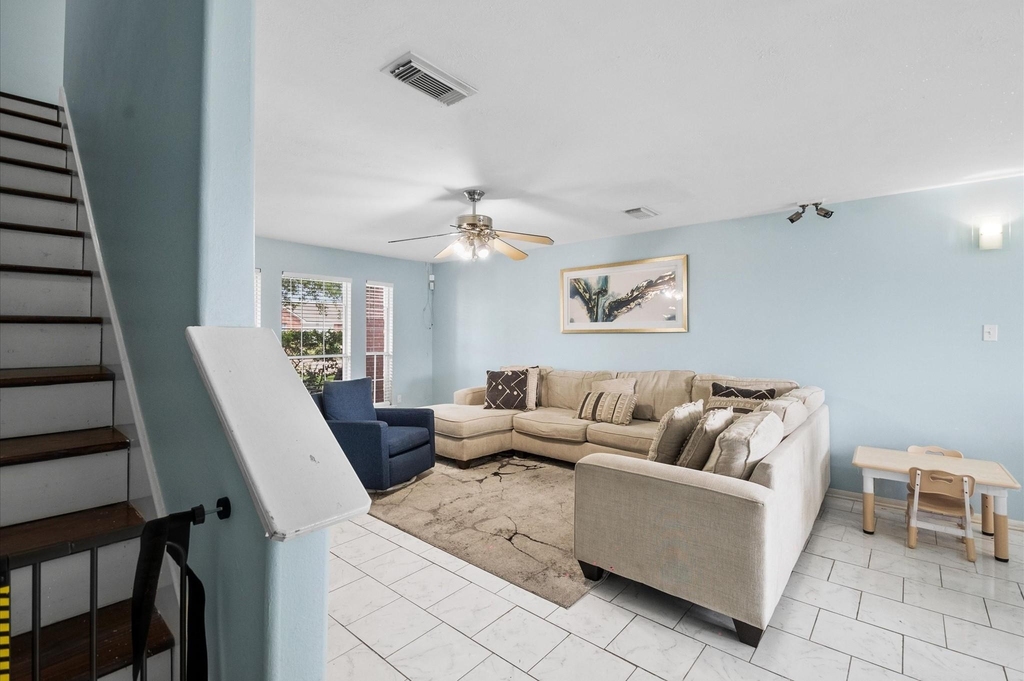 13723 Anwar Drive - Photo 11