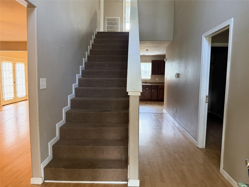 6005 Beech Drive - Photo 13