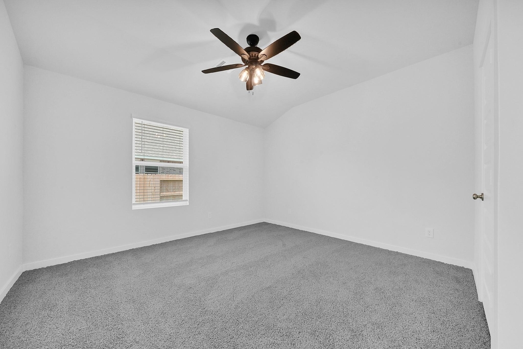 2634 Chivalry Lane - Photo 28