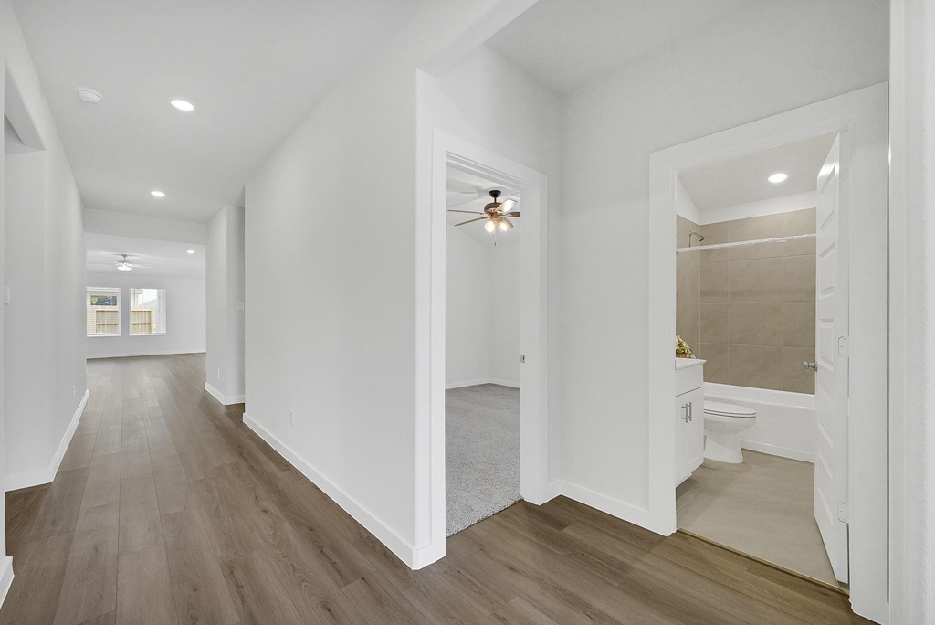 2634 Chivalry Lane - Photo 8