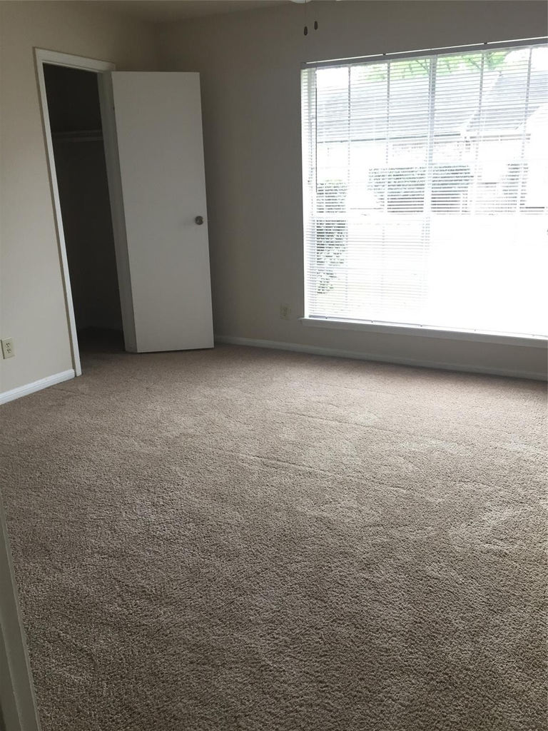 1111 Lyric Lane - Photo 5