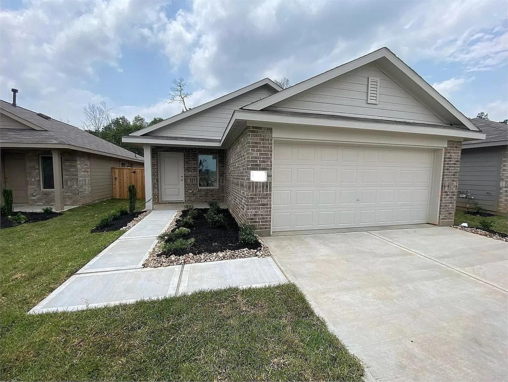 1558 San Sebastian Drive - Photo 0