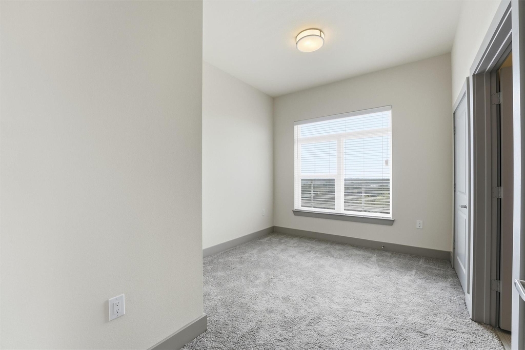 6955 Turtlewood Drive - Photo 11