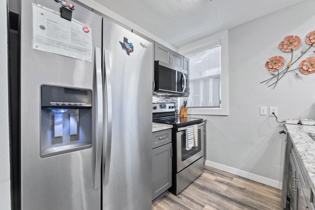 412 Drew Street - Photo 11