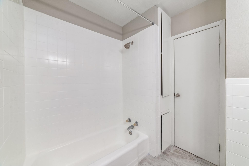 1424 Marshall Street - Photo 12