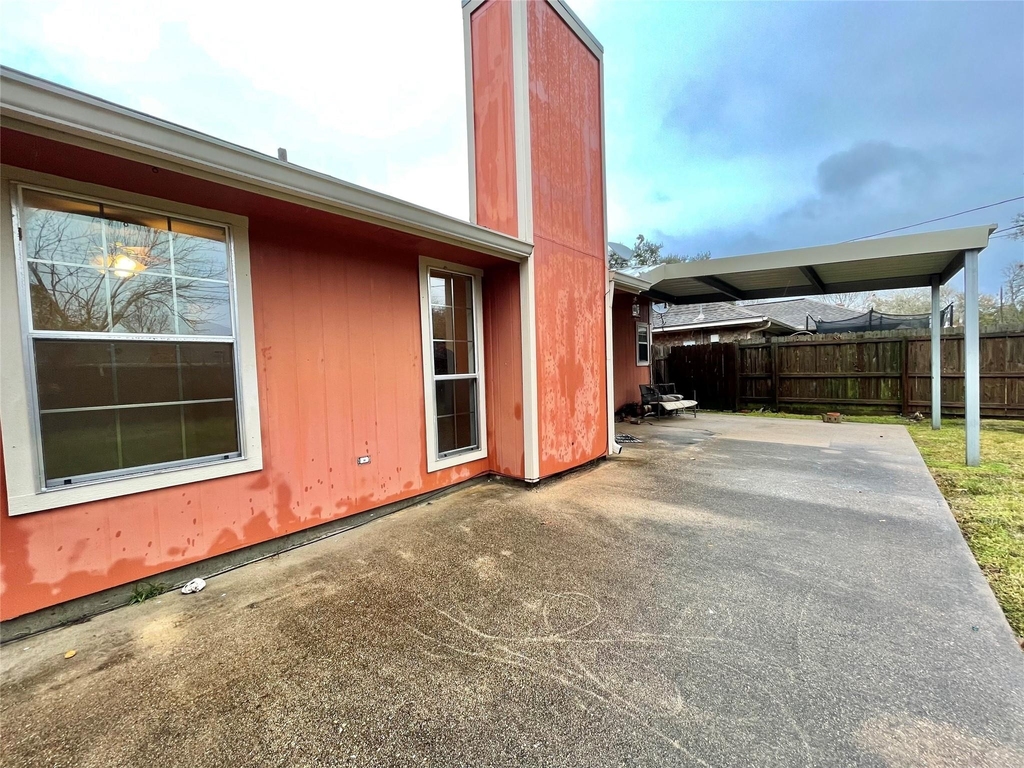 704 Manor Drive - Photo 24