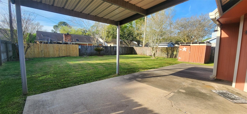 704 Manor Drive - Photo 20