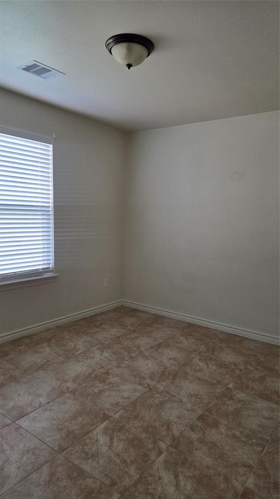 2724 Avenue D - Photo 5