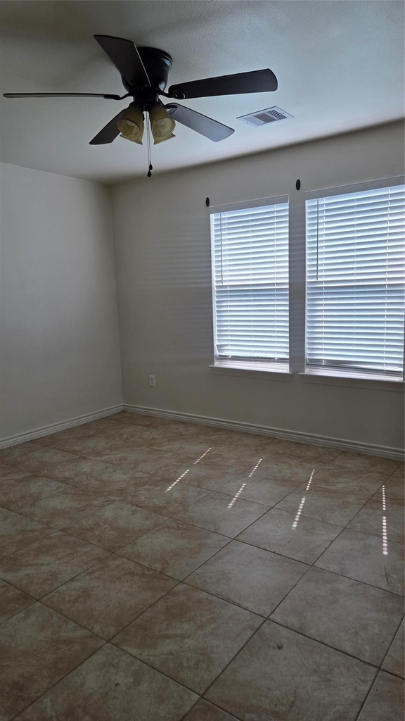 2724 Avenue D - Photo 3