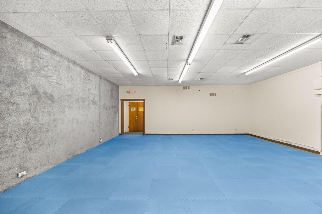 221 E Main Street - Photo 7