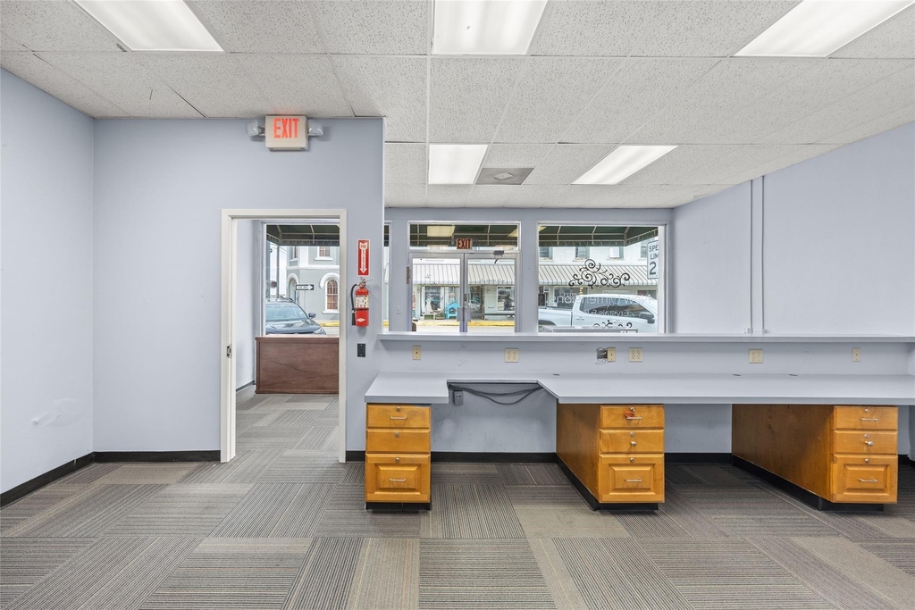 221 E Main Street - Photo 3