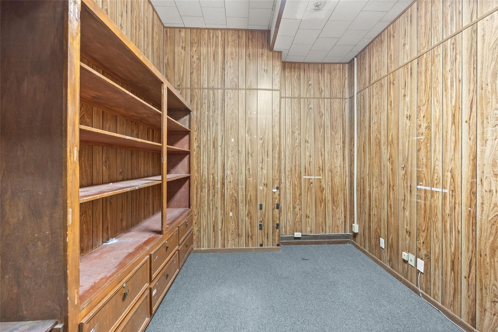 221 E Main Street - Photo 11