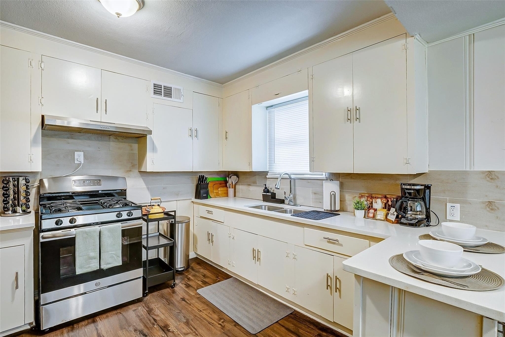 4440 Castor Street - Photo 18