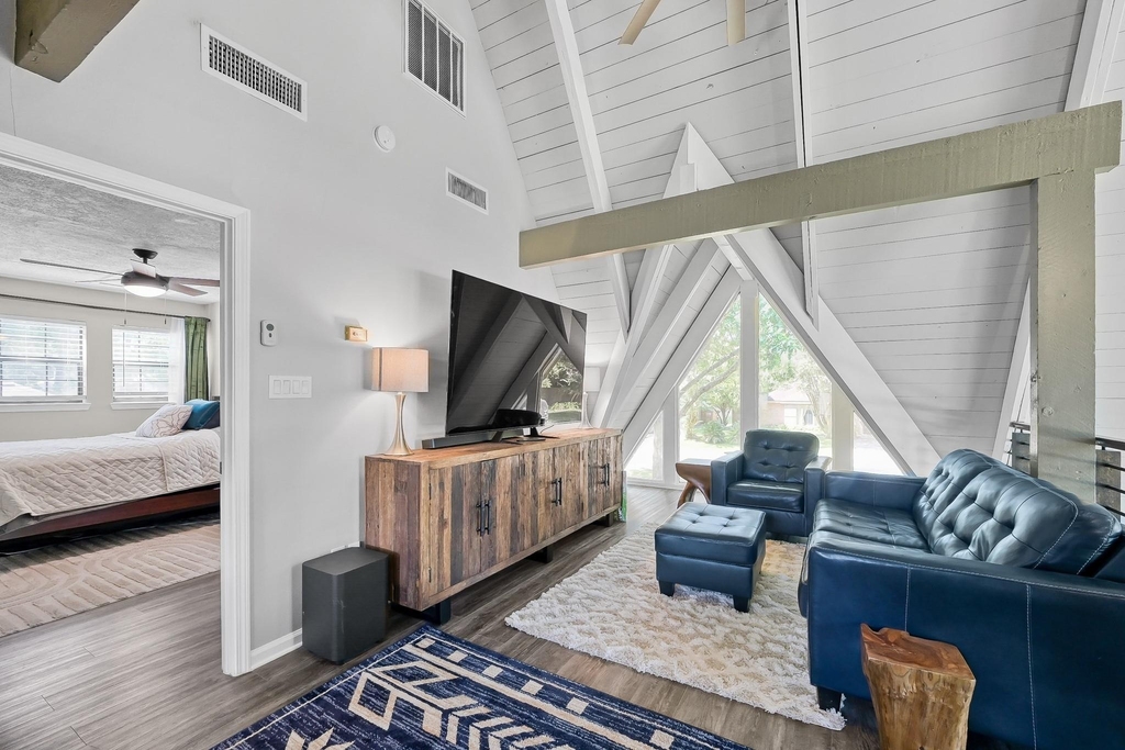 446 Fantasy Lane - Photo 15