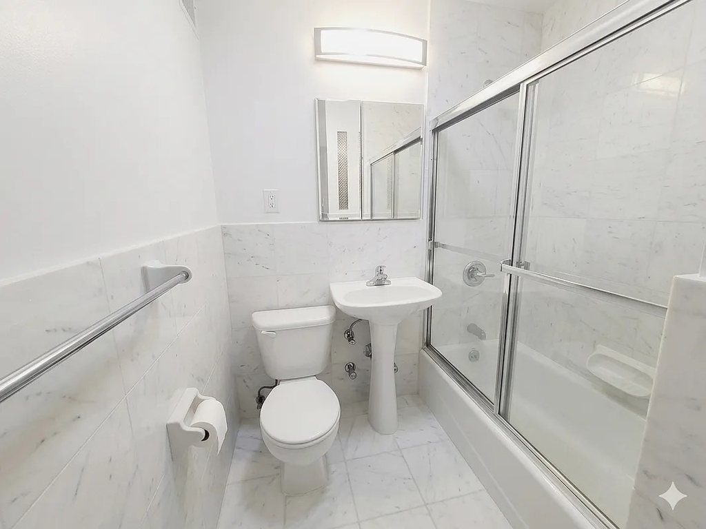 238 East 36th Street - Photo 5