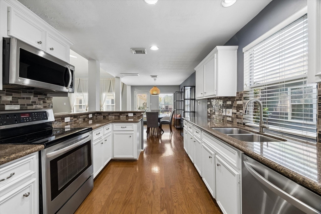 1421 W 26th Street Unit F - Photo 4
