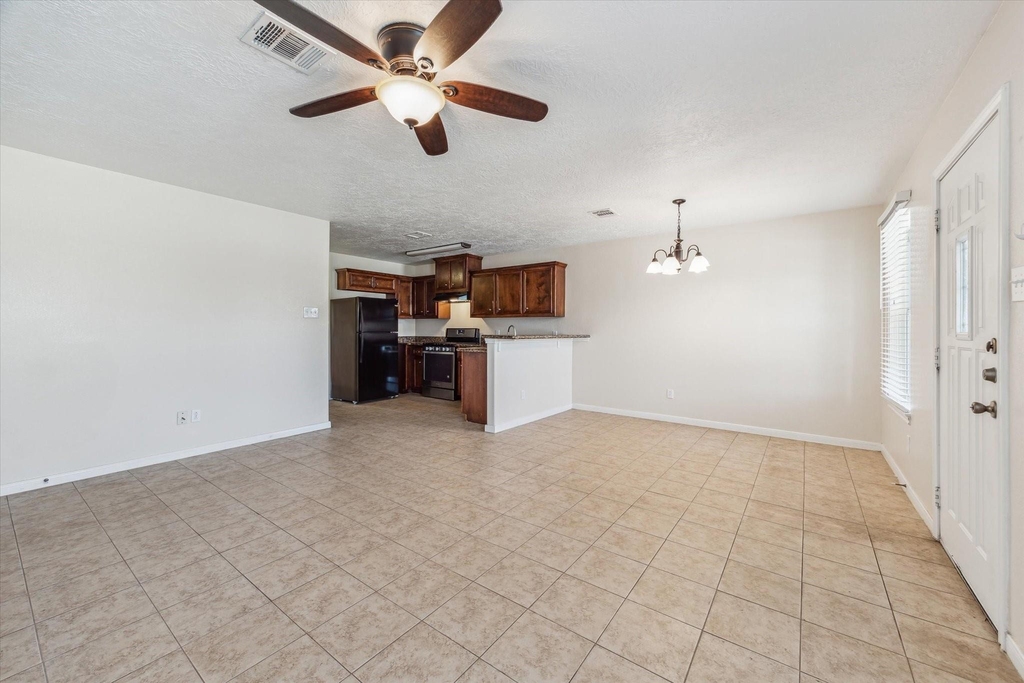8424 Cannon Street - Photo 2