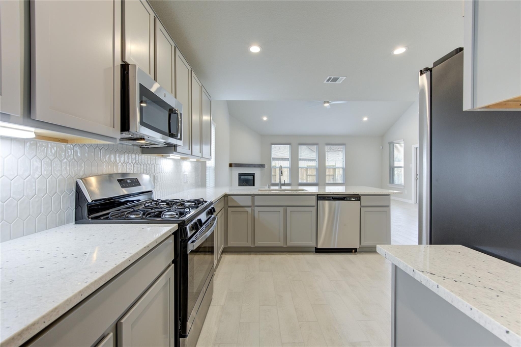 27006 Wandering Glen Lane - Photo 10