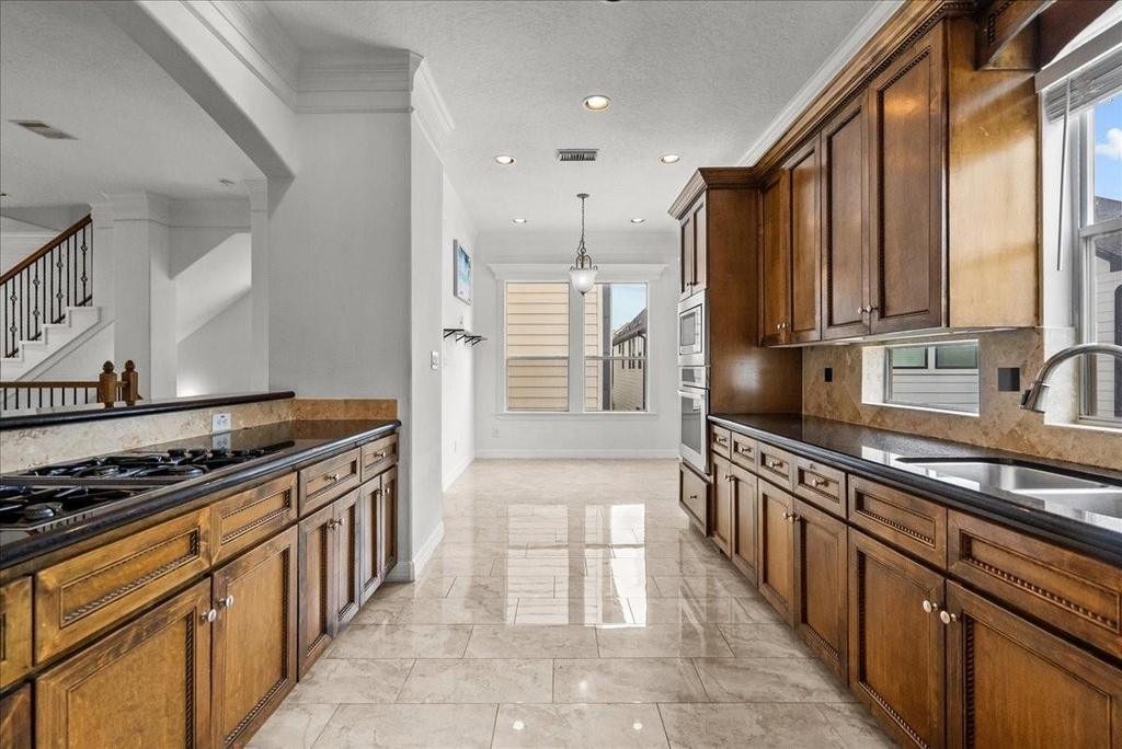6118 Tyne Street - Photo 12