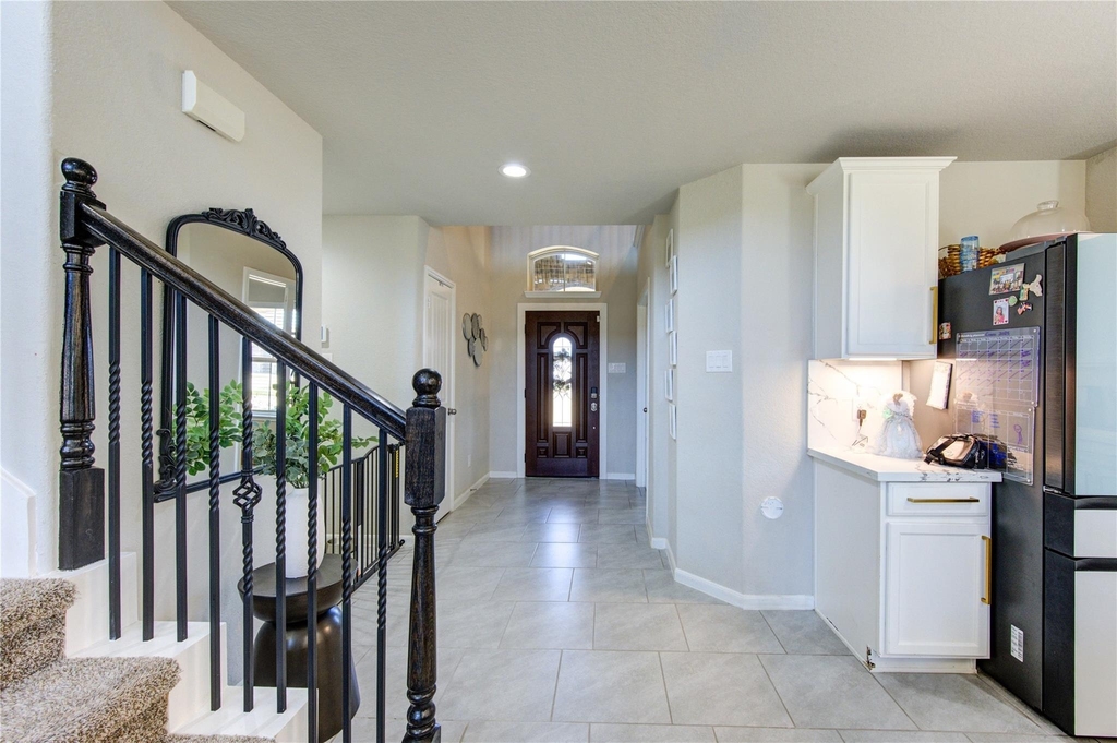 3306 Sumac Drive - Photo 5