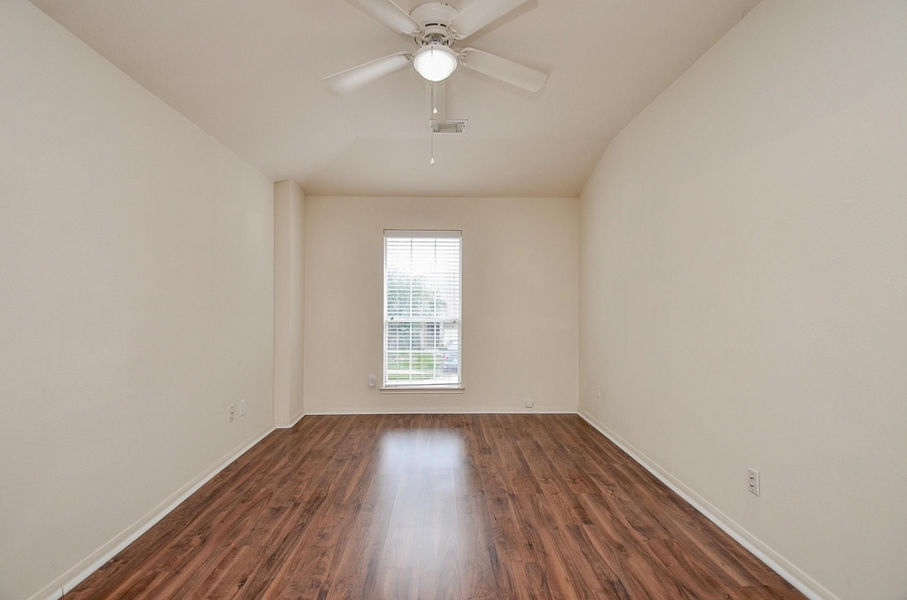 20903 Hamlet Ridge Lane - Photo 13