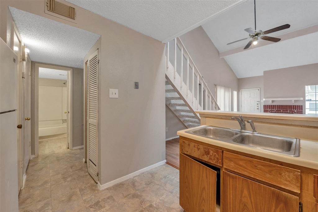 6345 Cattails Lane - Photo 13