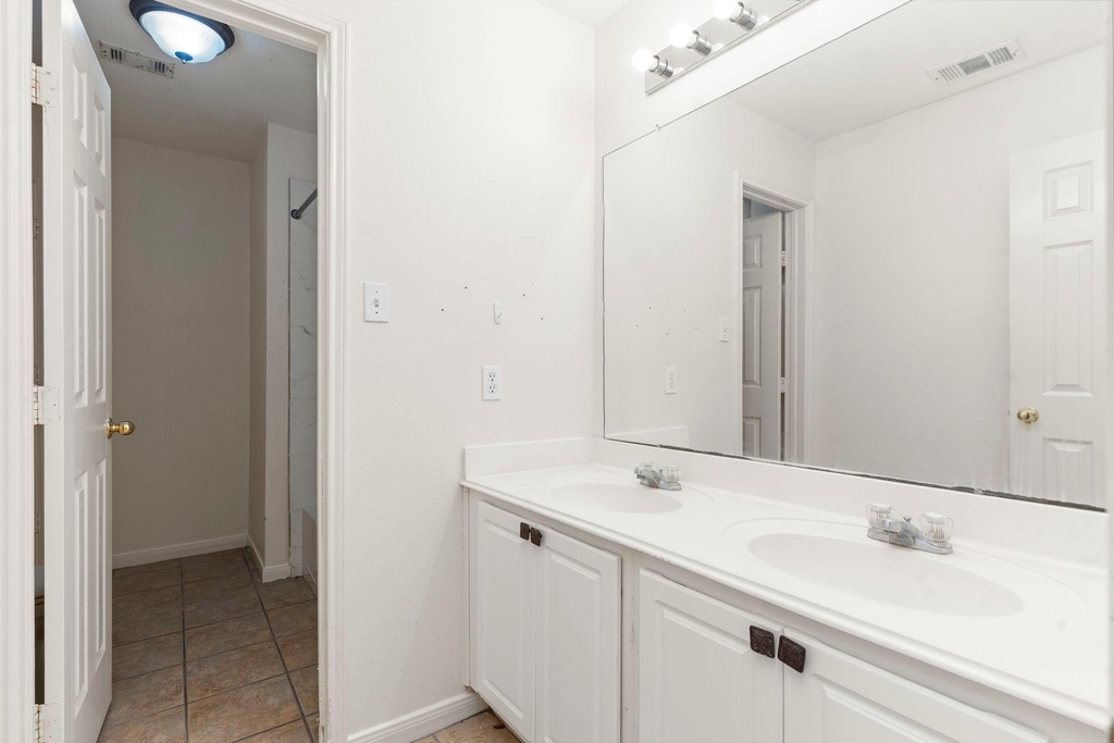 10415 Courtley Street - Photo 28