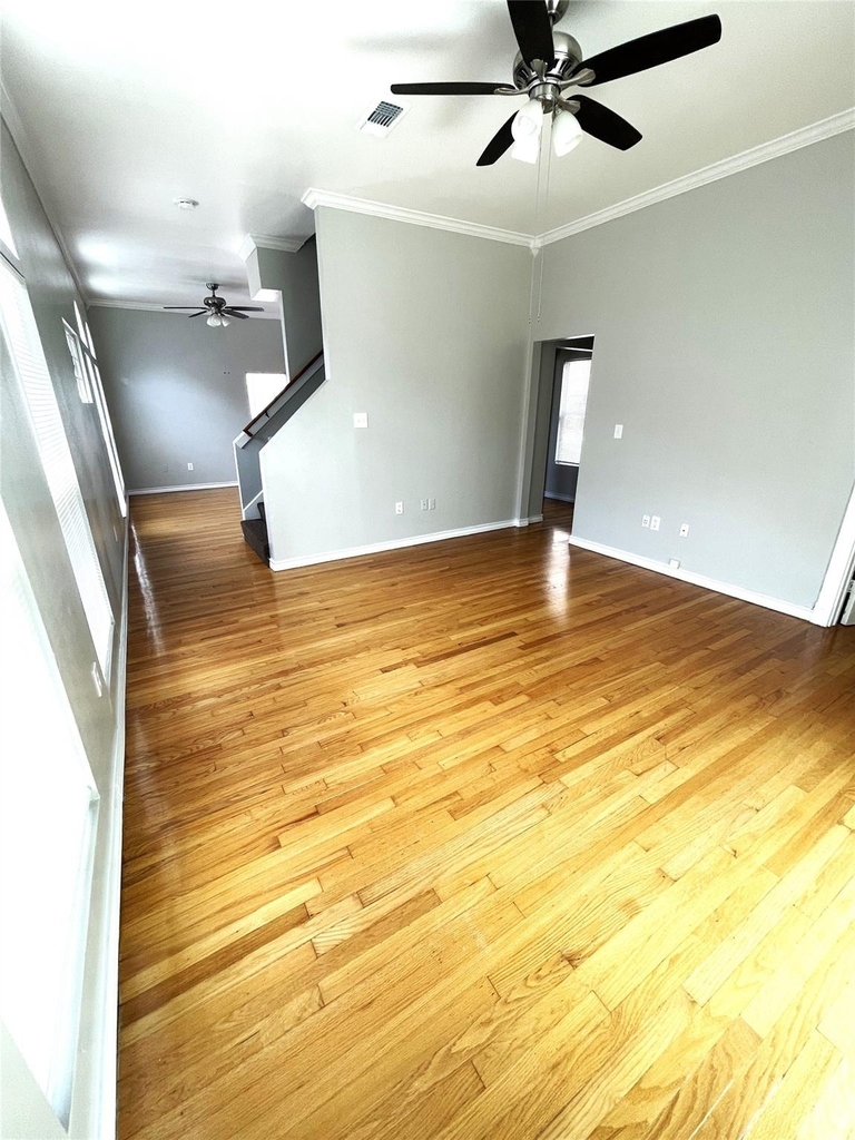 4122 Drake Street - Photo 6