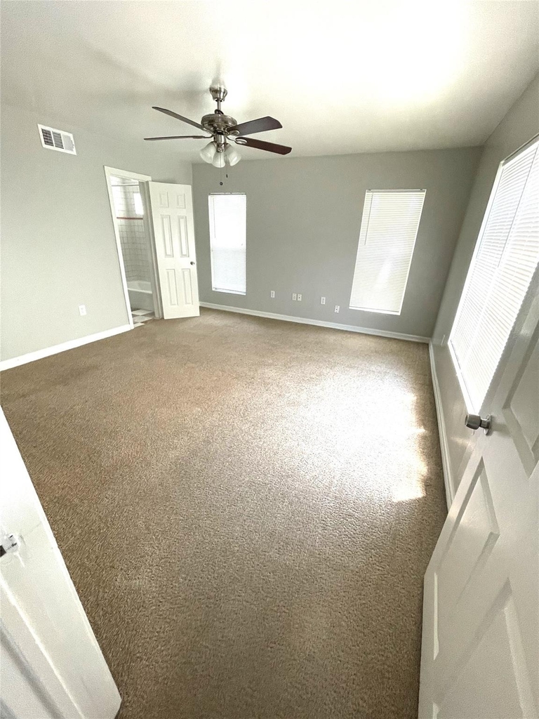 4122 Drake Street - Photo 17