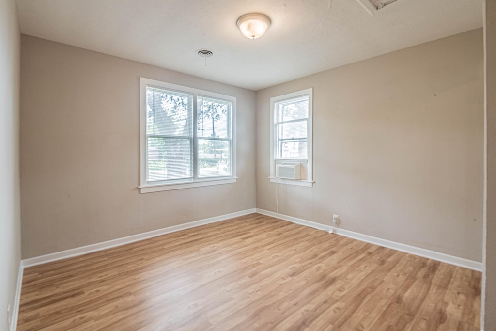 203 Beatrice Street - Photo 12