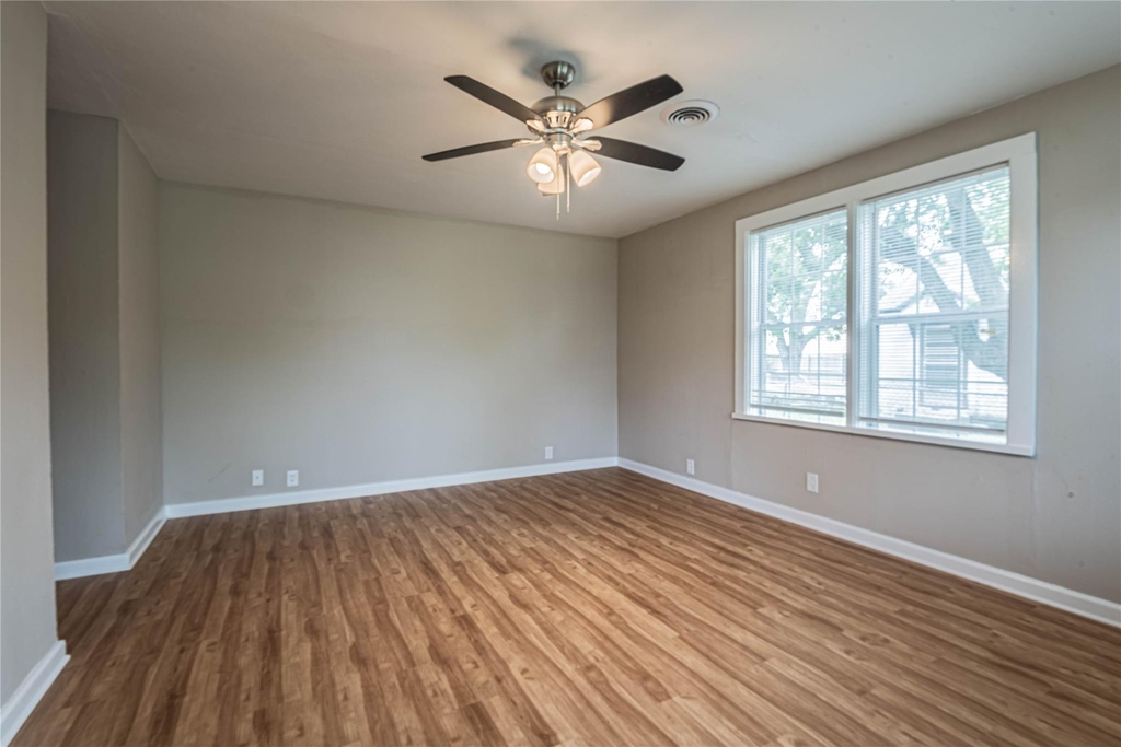 203 Beatrice Street - Photo 4