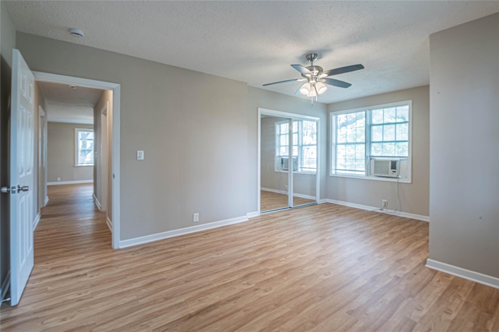 203 Beatrice Street - Photo 15