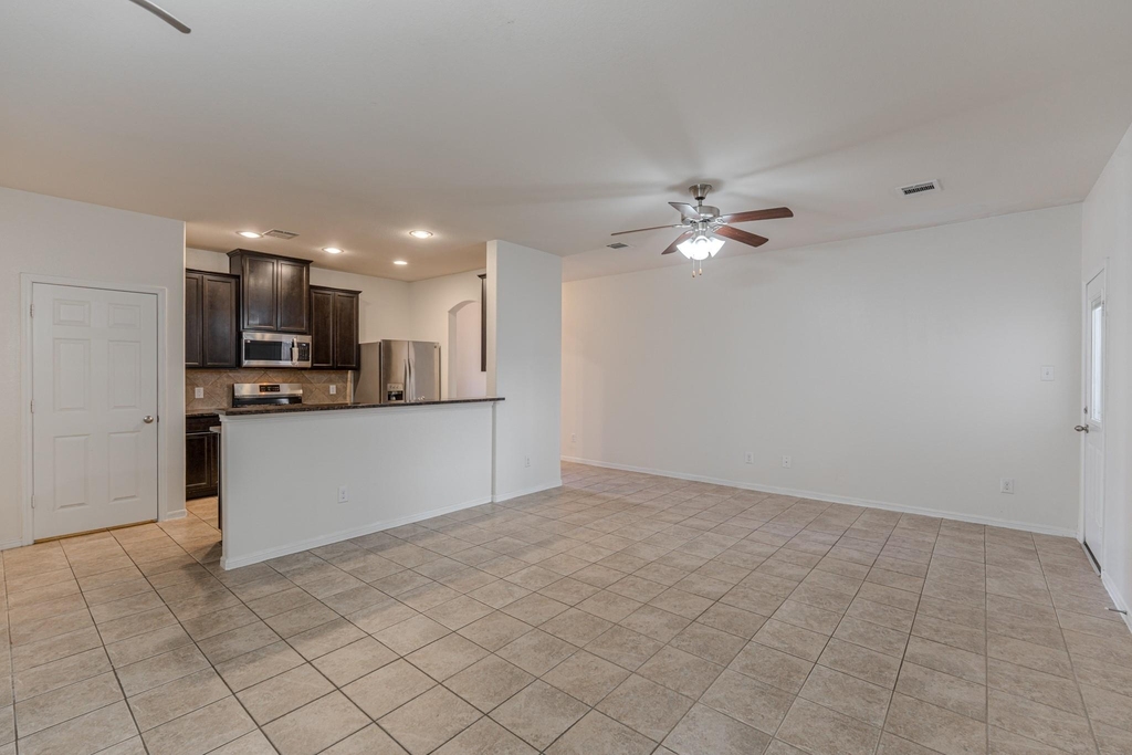 13527 Vista De Oro Street - Photo 10