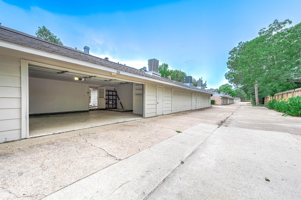 727 Bunker Hill Road - Photo 3