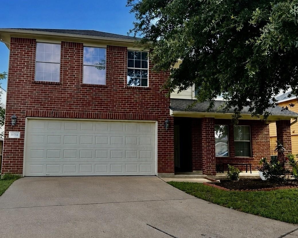 19754 Hon Court - Photo 0