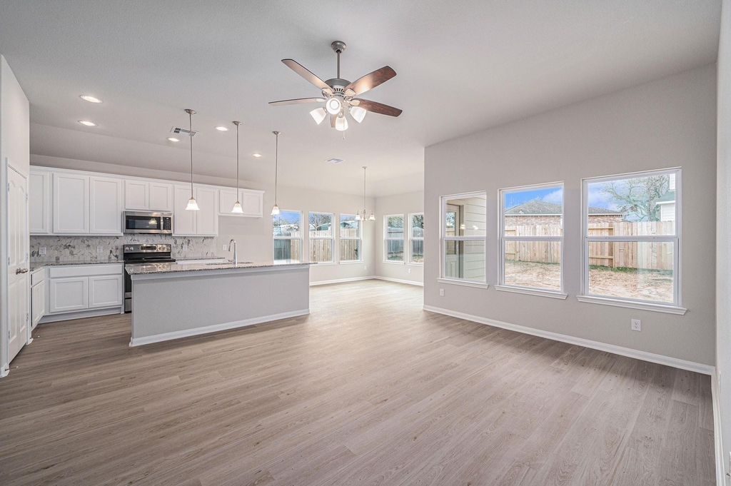 12983 Skyline Drive - Photo 4