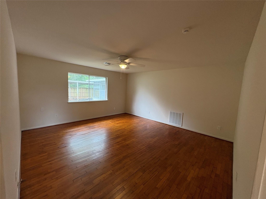 223 Belmont Street - Photo 4