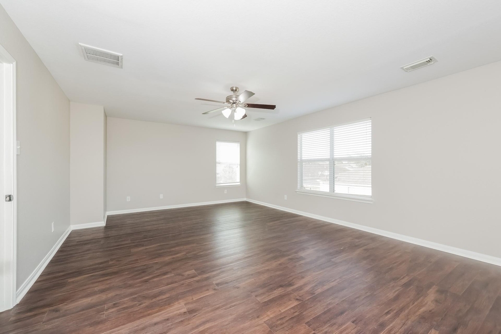 3330 Legends Mill Drive - Photo 11