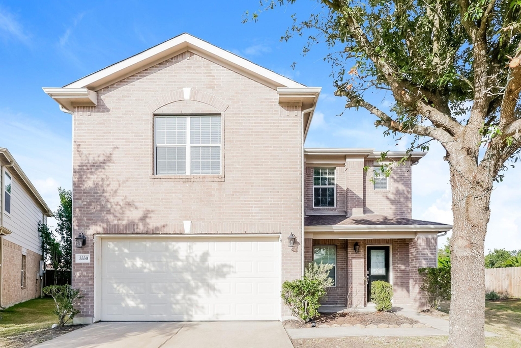 3330 Legends Mill Drive - Photo 0