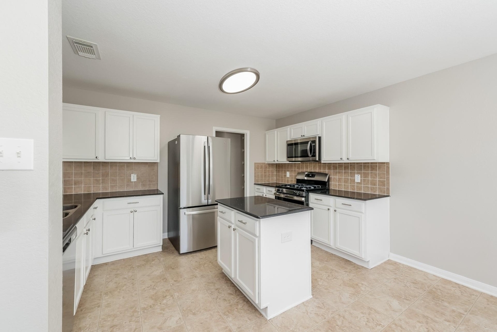 3330 Legends Mill Drive - Photo 8