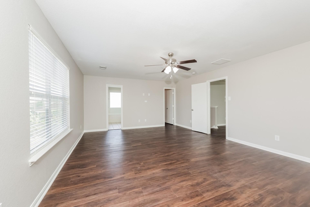 3330 Legends Mill Drive - Photo 10