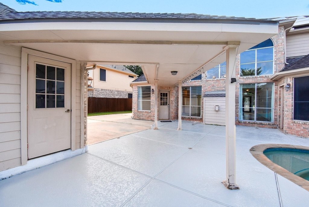 2719 Mossy Log Court - Photo 34