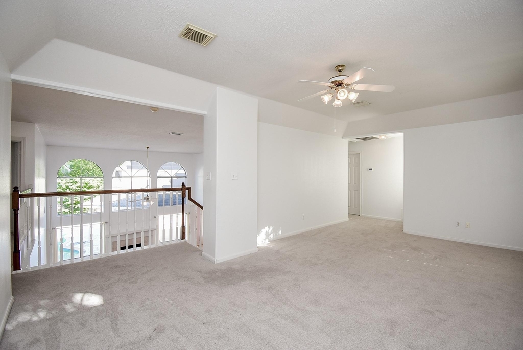 2719 Mossy Log Court - Photo 37