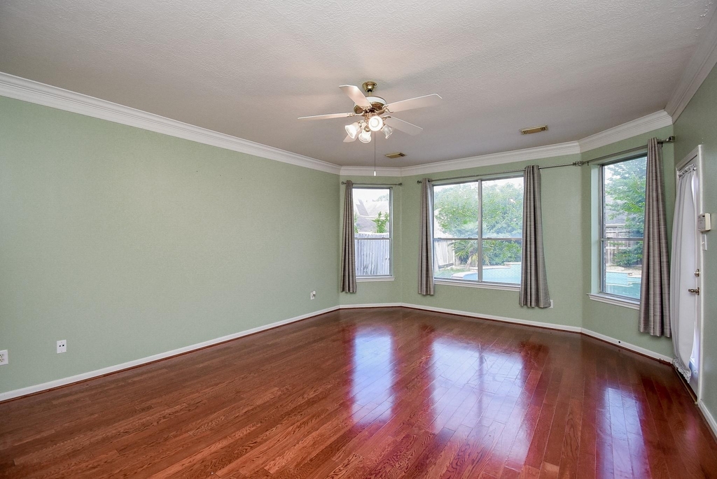 2719 Mossy Log Court - Photo 24