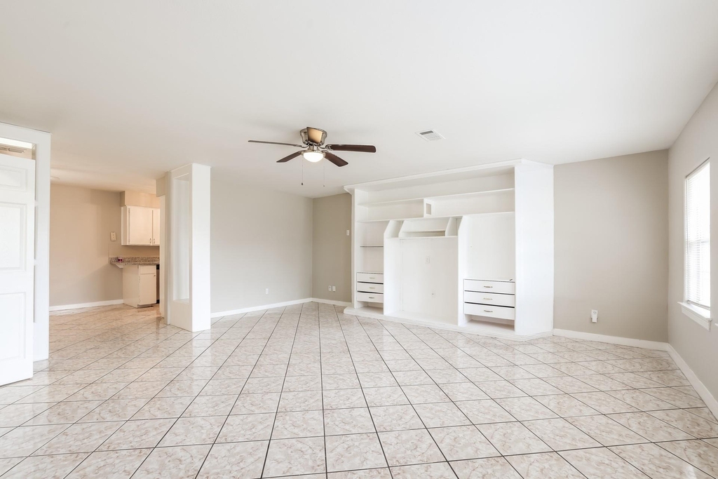 4610 Anice Street - Photo 6