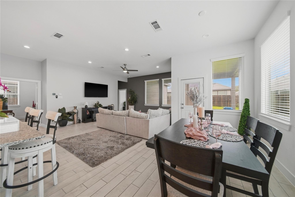 4512 Bartagrass Drive - Photo 10