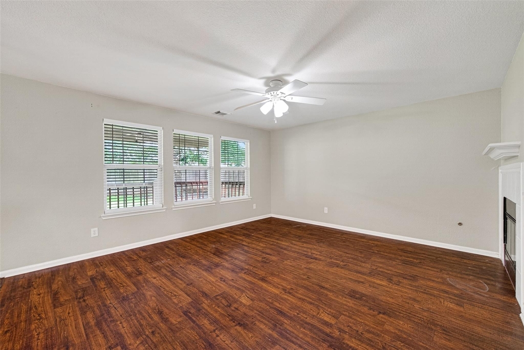 3934 Brook Garden Lane - Photo 6